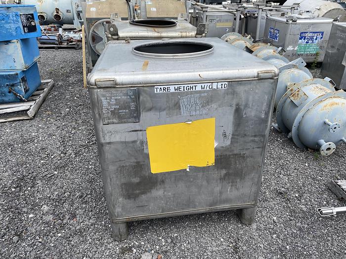 Used Used Hoover Group Inc. 350 gallon 304 stainless steel tote