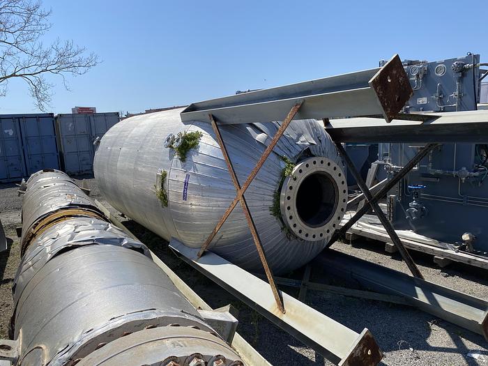 Used Used ExceleTech Inc. approximately 2500 gallon 304 stainless steel vertical pressure tank