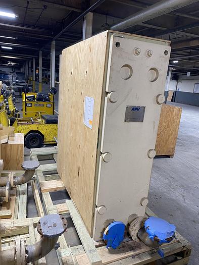 Used Used APV Model R-56 stainless steel plate heat exchanger