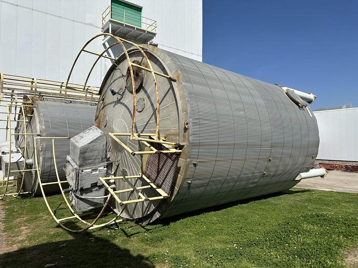 Used Used Bendel approximately 26,500 gallon 304 stainless steel vertical storage tank