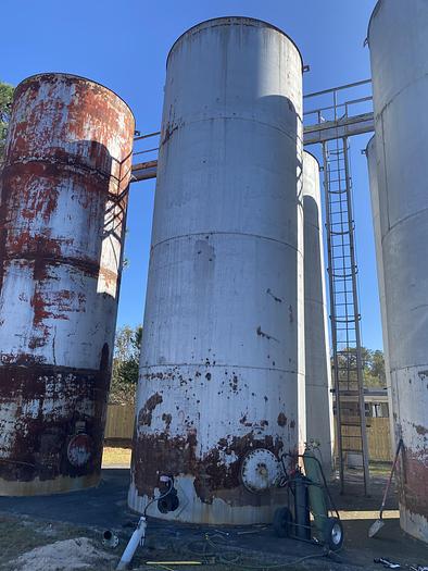 Used Used approximately 20,000 gallon vertical carbon steel storage tank