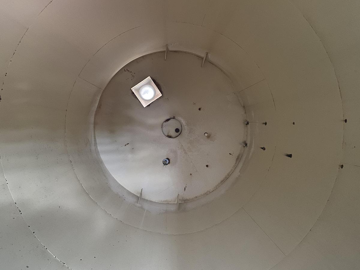 Used Used Imperial Calument Industries 1858 cu ft. Carbon Steel vertical bulk material silo