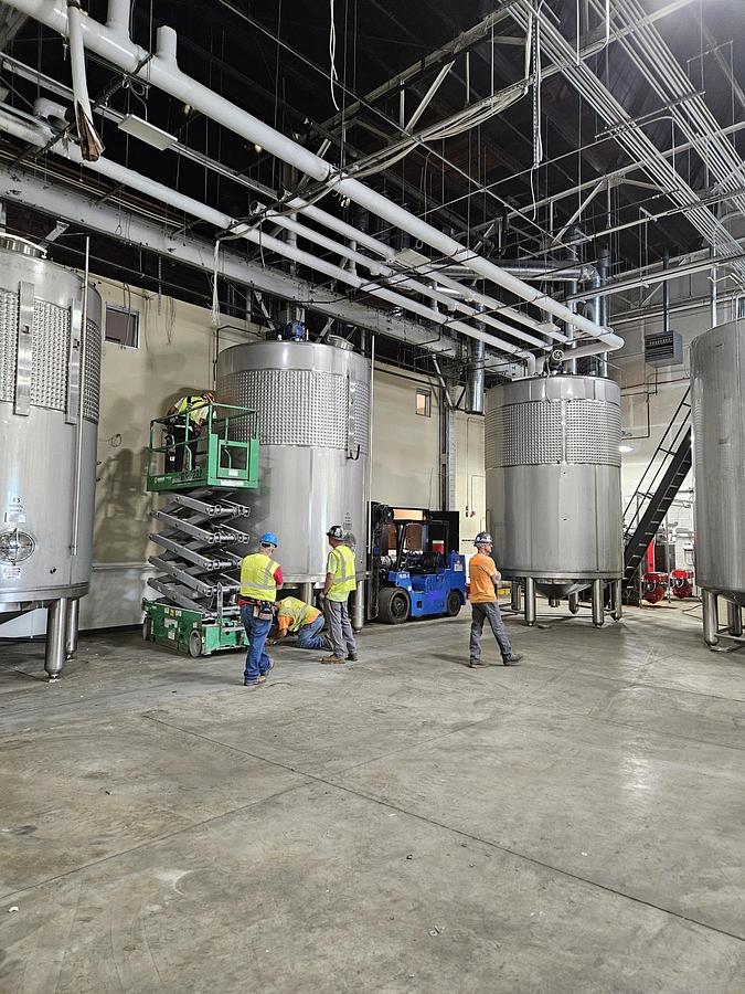 Used Used Criveller 6,000 gallon kosher 304 stainless steel jacketed fermenter tanks