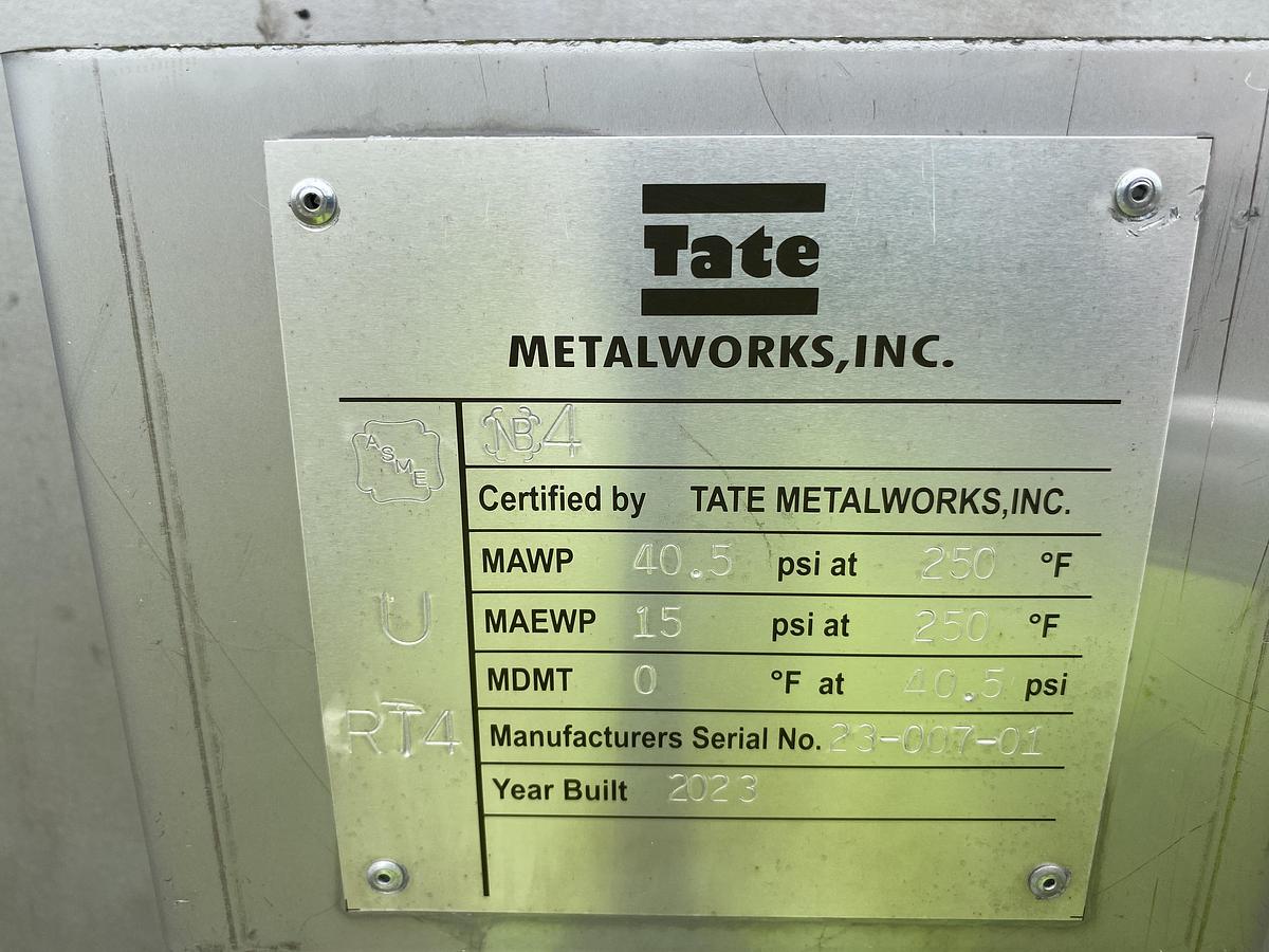 Used Unused Tate Metal Works approximately 800 gallon 2205 duplex stainless steel vertical pressure tank.