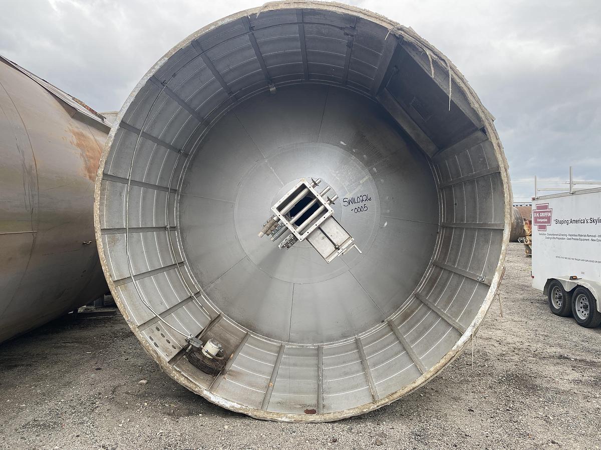 Used Used Conair Contract Systems Inc. 1709 cu ft Spiral Aluminum vertical bulk material silo