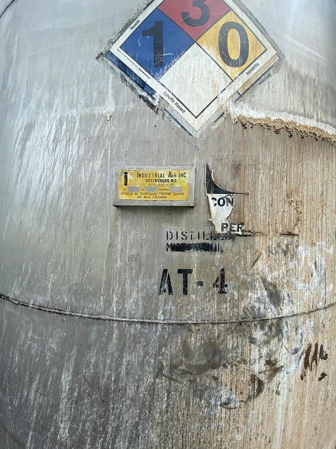 Used Used Industrial Air Inc. approximately 10,000 gallon stainless steel storage tank