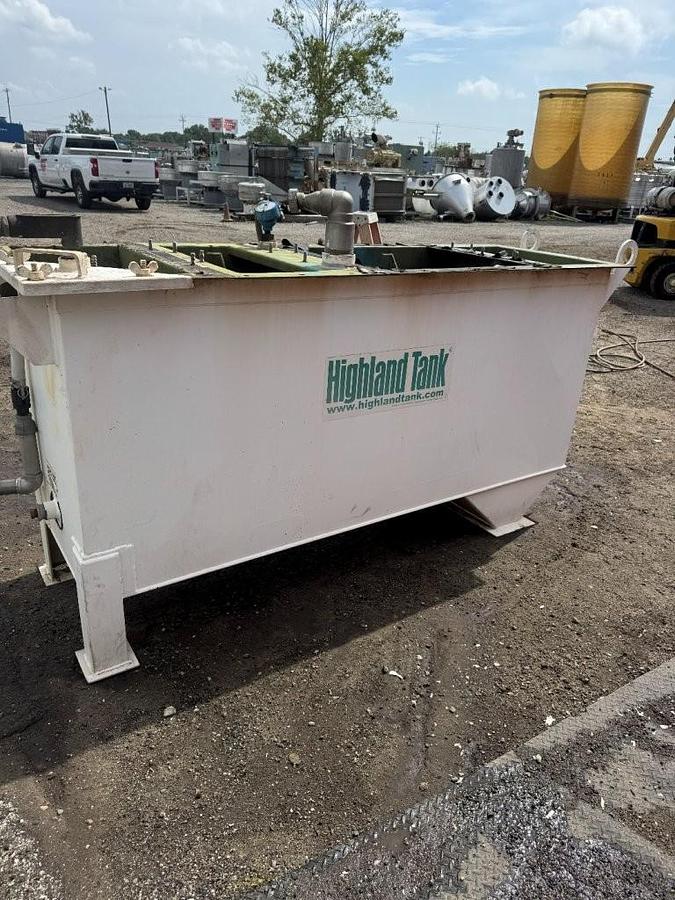 Used Used Highland Tank approximately 300 gallon rectangular carbon steel oil/water separator tank