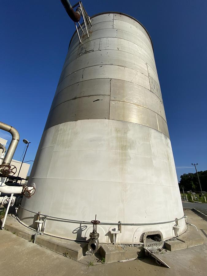 Used Used Erected Steel Products 318,000 gallon  304L stainless steel vertical mix tank.