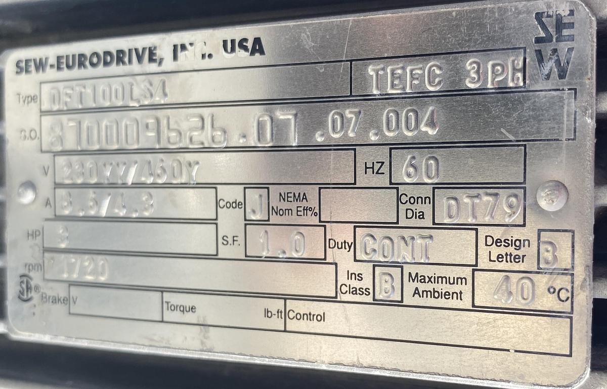 Used Used approximatley 2300 gallon 304 stainless steel vertical mix tank