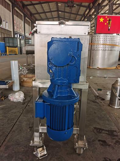 NEW 1 cu. ft. Double Ribbon Blender