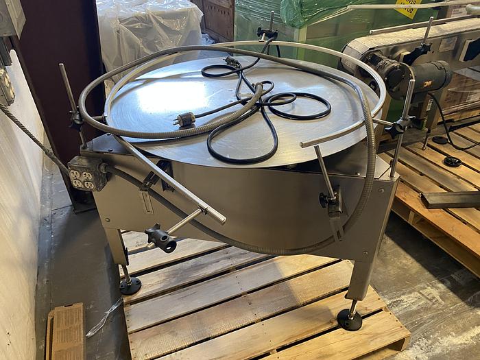 Used Used E-Pak 6 Head automatic pressure gravity filler