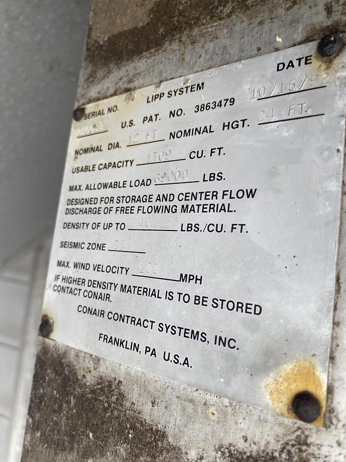 Used Used Conair Contract Systems Inc. 1709 cu ft Spiral Aluminum vertical bulk material silo