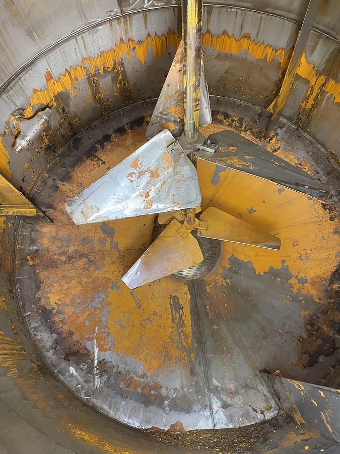Used Used Gaston County approximately 2800 gallon stainless steel mix tank