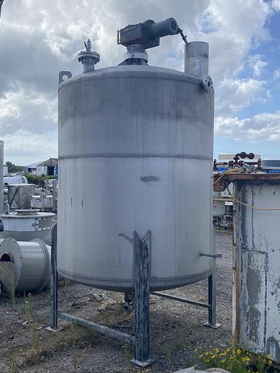 Used Used approx 1400 gallon 304 SS  mix tank.