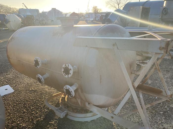 Used Unused Merrill Fabricators Inc. approximately 650 gallon vertical carbon steel pressure tank