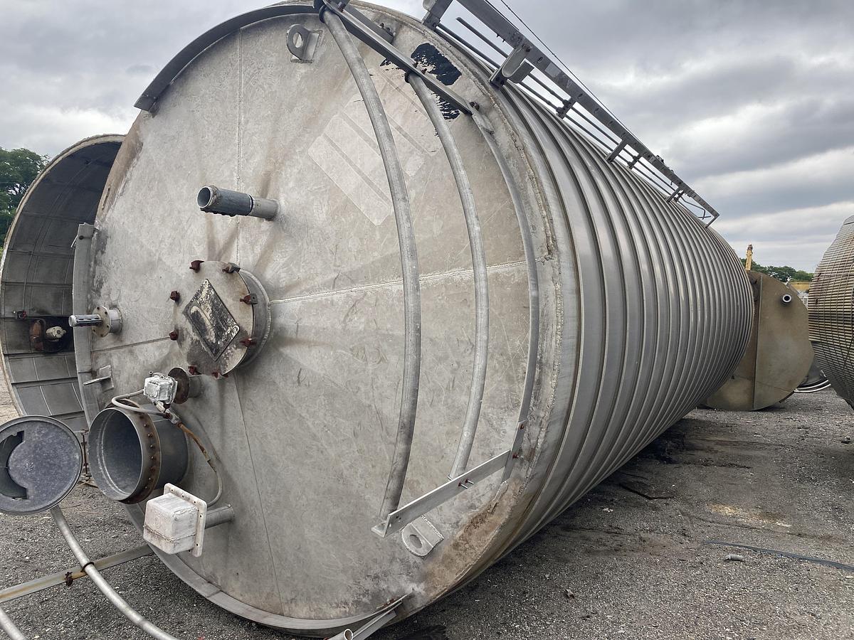 Used Used Conair Inc. 1873 cu ft Spiral Aluminum vertical bulk material silo