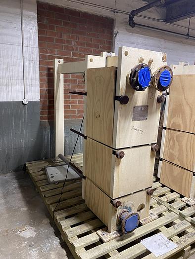 Used Used APV Model R-56 stainless steel plate heat exchanger