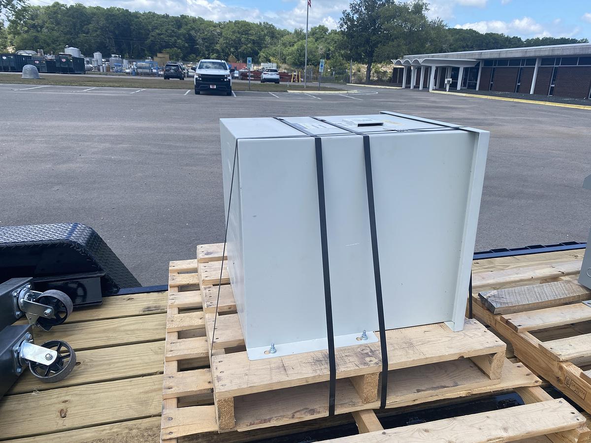 Unused Lawson Electronics  Model MT-DOE16-3P-208D 45KVA-460Y.266-N3R Transformer.