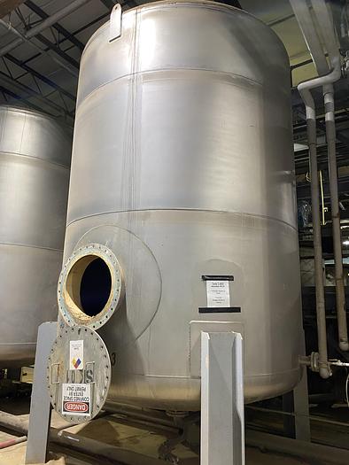 Used Used Gaston County approximately 8000 gallon 304 stainless steel vertical tank
