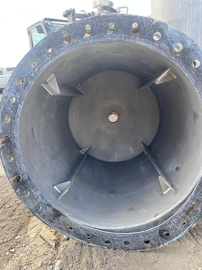 Used Used Circleville Metal Works approximately 150 gallon 304 stainless steel vertical mix tank