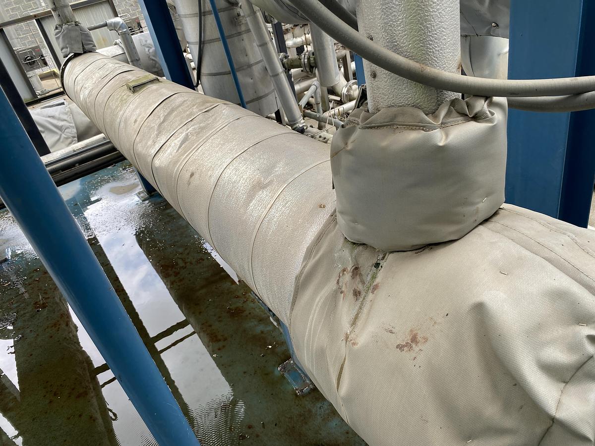 Used Used JFD Tube & Coil Products Inc. 282.5 sq ft. 304L Stainless Steel shell and tube heat exchanger