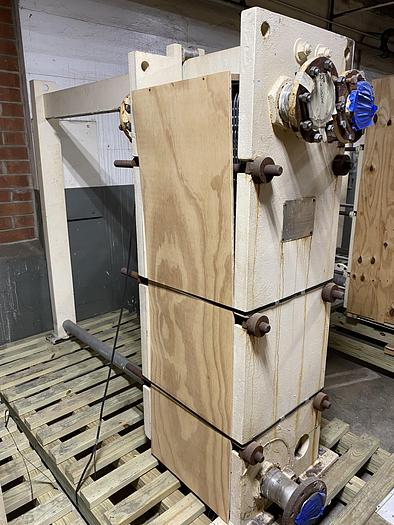 Used Used APV Model R-56 stainless steel plate heat exchanger