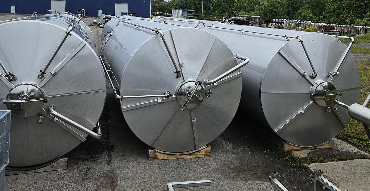 Used Used Criveller 6,000 gallon kosher 304 stainless steel tanks