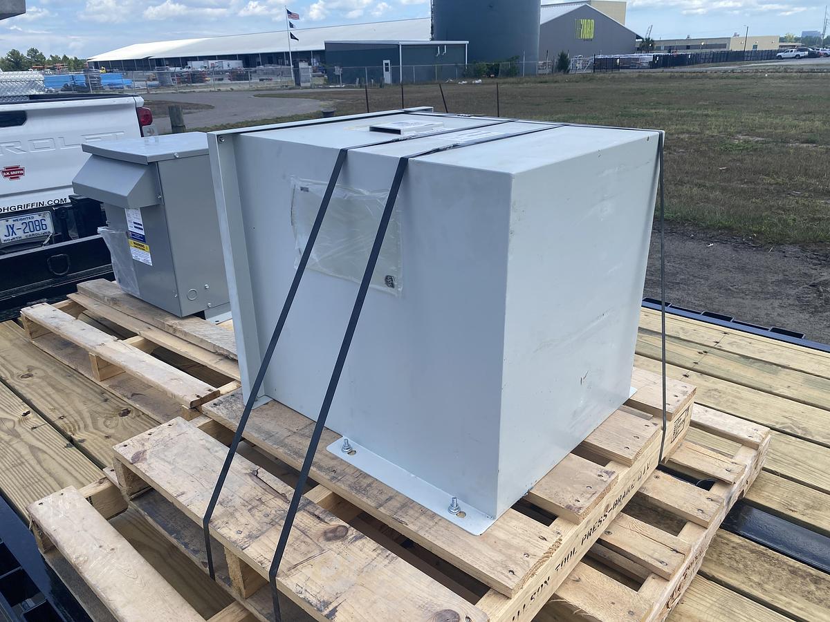 Unused Lawson Electronics  Model MT-DOE16-3P-208D 45KVA-460Y.266-N3R Transformer.