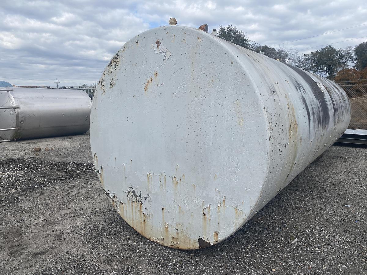 Used Used approximately 10,000 gallon carbon steel single-walled horizontal storage tank.