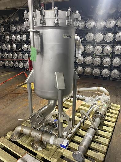 Used Used Parker Fluflo SB Multi-bag stainless steel filter vessel