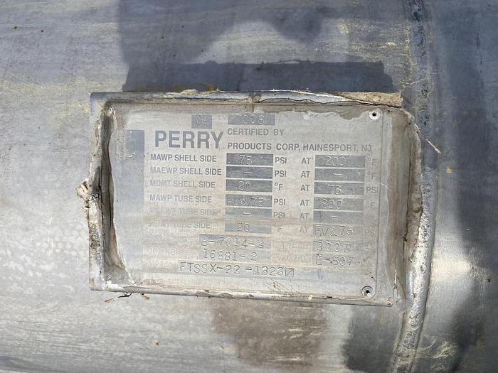 Used Used Perry 1323 sq. ft. 304 stainless steel shell and tube heat exchanger