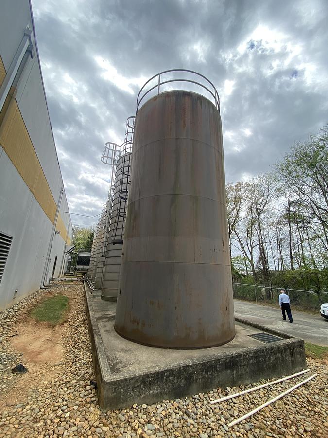 Used Used Imperial Calument Industries 1858 cu ft. Carbon Steel vertical bulk material silo