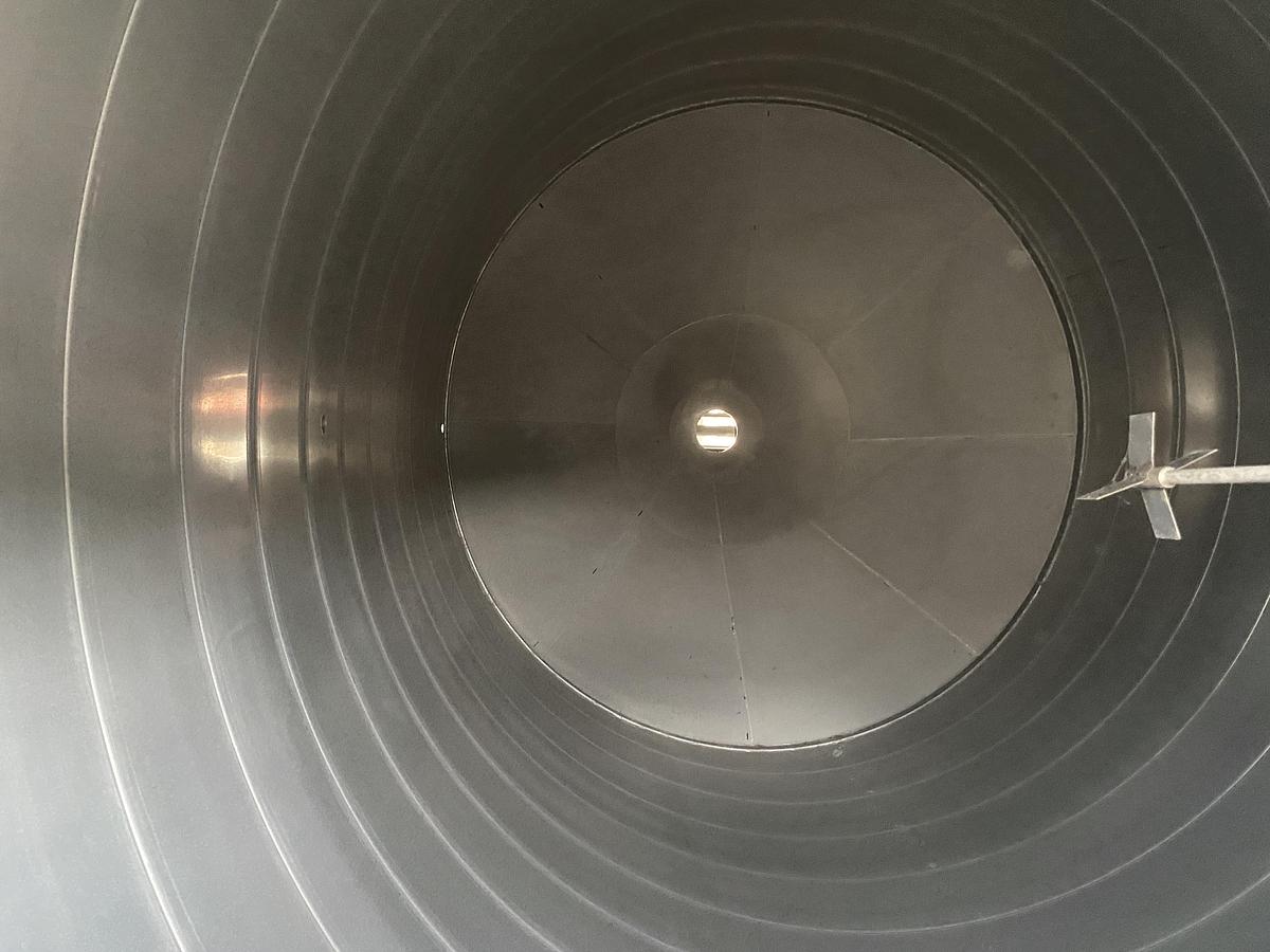 Used Used Conair Contract Systems Inc. 1709 cu ft Spiral Aluminum vertical bulk material silo