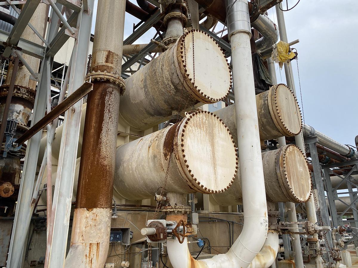 Used Used Rubicon approximately 8500 sq. ft. 304L stainless steel horizontal heat exchanger