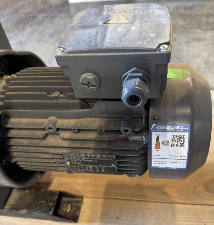 Unused Edwards model E2M40 2 stage oil-seal rotary vane mechanical vacuum pump.