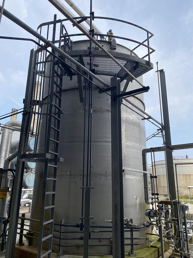 Used Used  Fabricators & Carolina Integrated Solutions Integrated Solutions 19,600 gallon 316L stainless steel vertical tank