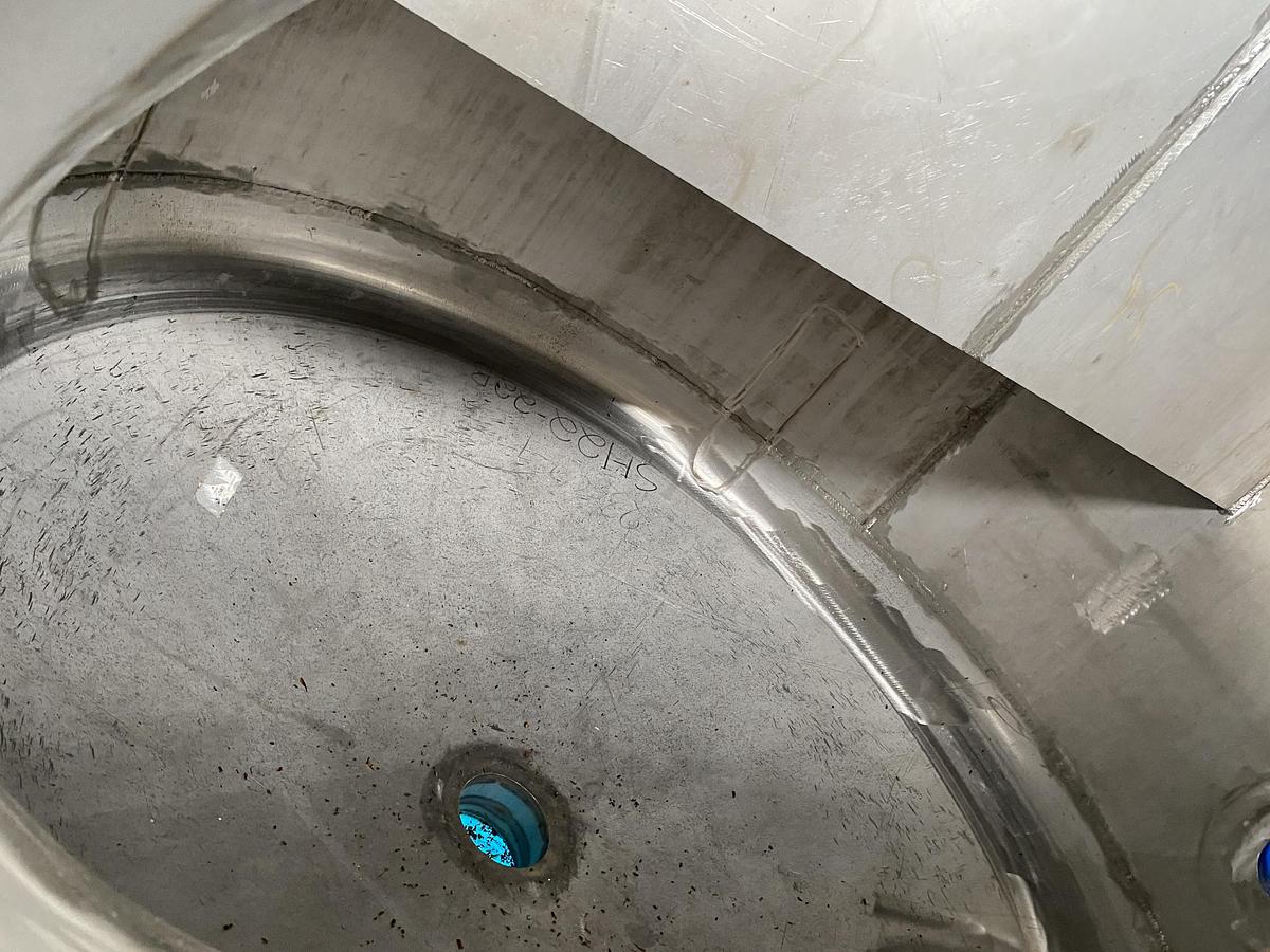 Used Unused Tate Metal Works approximately 800 gallon 2205 duplex stainless steel vertical pressure tank.