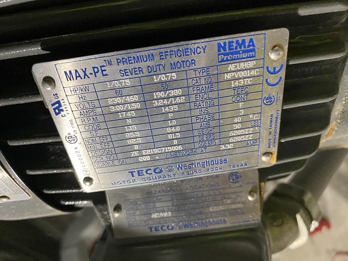 Used Used Ward Tank Corporation approximately 2850 gallon 304 stainless steel vertical mix tank