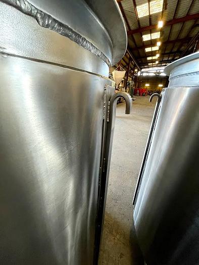 Used Used 315 gallon 304 stainless steel vertical jacketed mix tank
