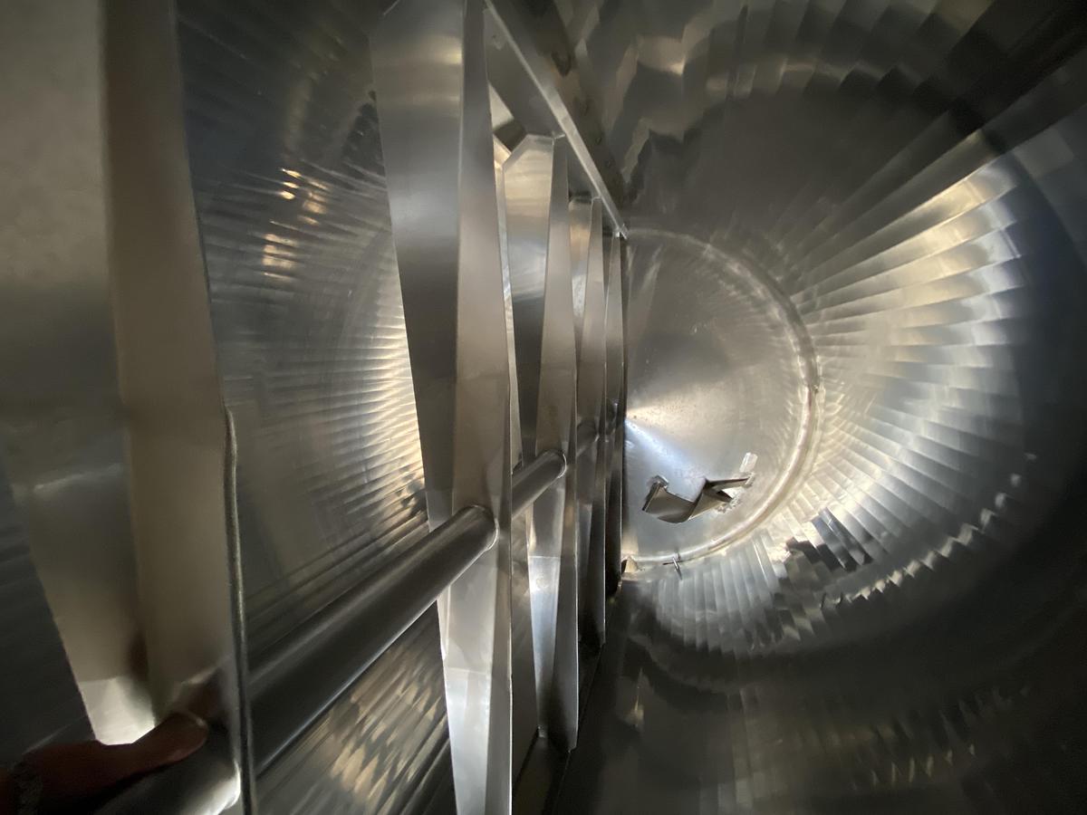 Used Used approximately 5000 gallon food grade sanitary stainless steel juacketed batch processor