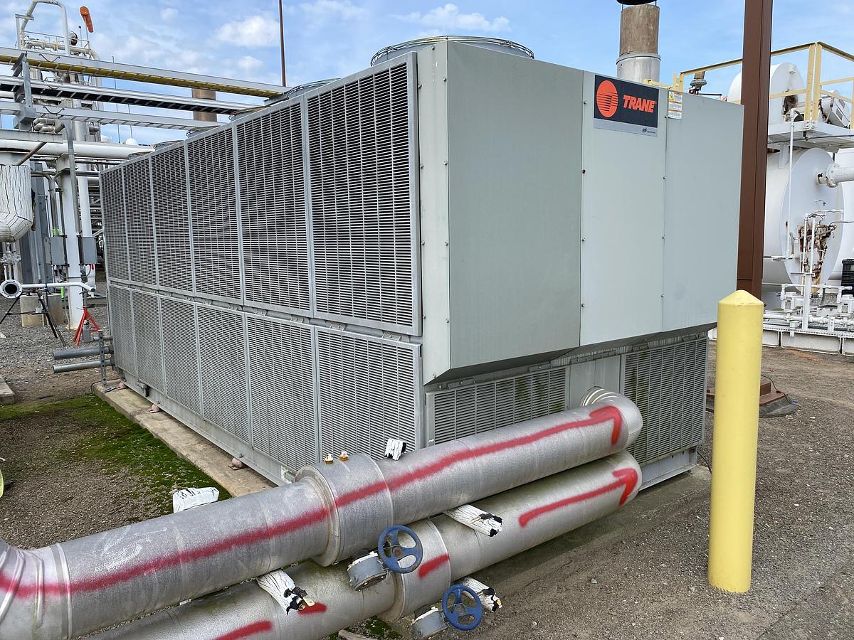 Used Used Trane 185 ton air cooled chiller.