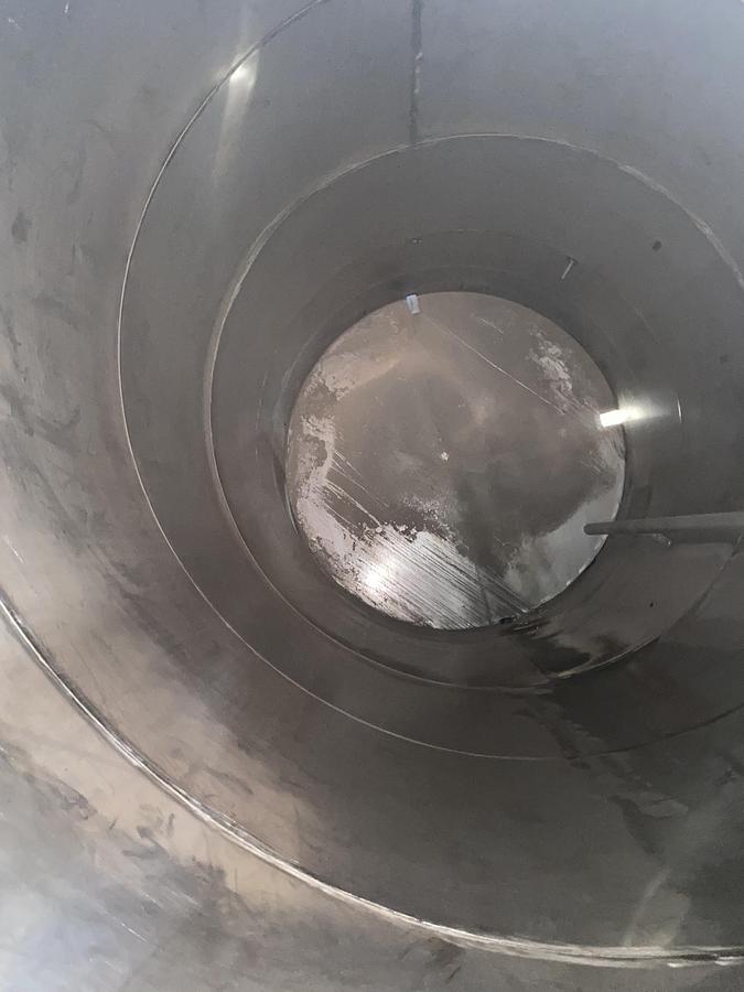 Used Used Industrial Air Inc. approximately 10,000 gallon 304 stainless steel storage tank