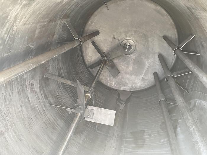 Used Used Alloy Fabricators Inc. approximately 1000 gallon 304 stainless steel vertical mix tank