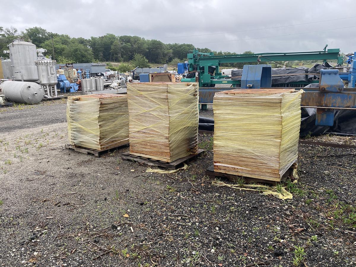 Used Used JWI/US Filter Model 1000G32-60-DYL 50 cu ft  Poly plate and frame press