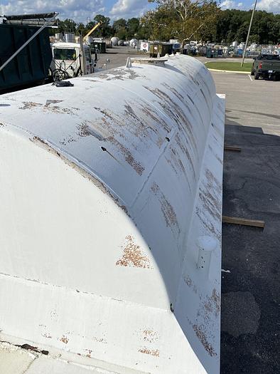 Used Used approximately 10,000 gallon self-contained fuel tank