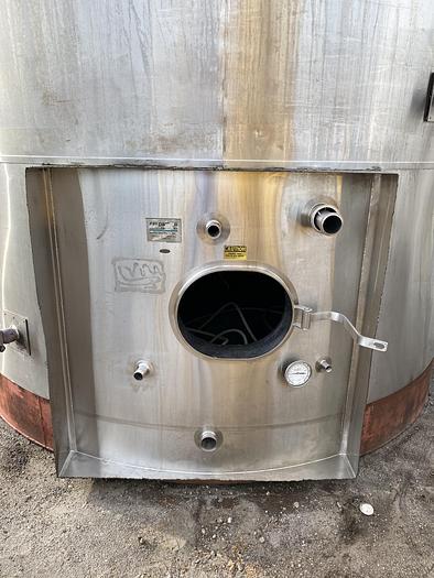 Used Used Feldmeier approximately 8000 gallon 304 stainless steel jacketed/agitated vertical juice silo.