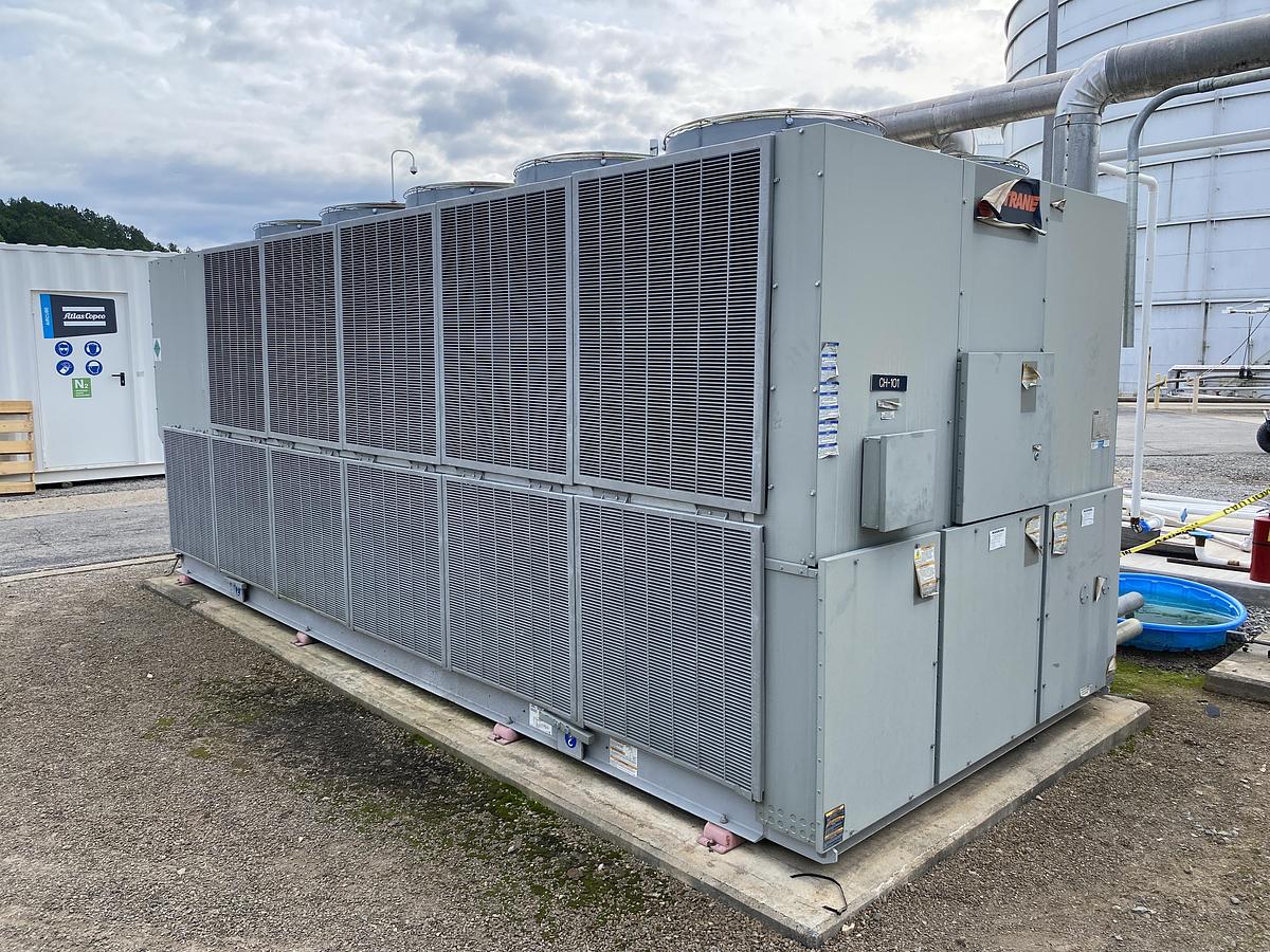 Used Used Trane 185 ton air cooled chiller.