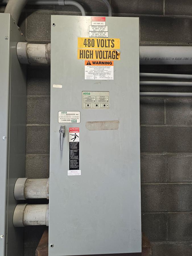 Used Used Caterpillar Stationary 250 KW diesel generator
