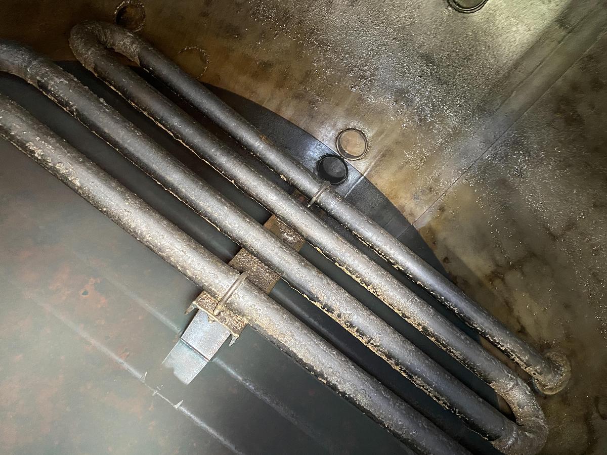 Used Used approximately 3,600 gallon carbon steel vertical tank