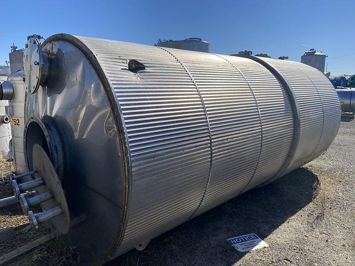 Used BPT Inc. approximately 3700 gallon stainless steel vertical tank